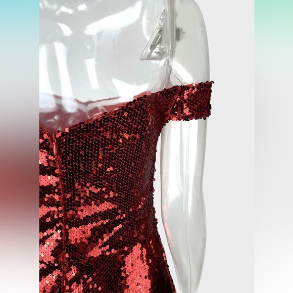 Red sequin formal - Picture 3 of 12